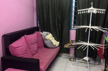 Meranti Apartment, Taman Subang Mewah