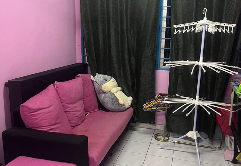 Meranti Apartment, Taman Subang Mewah