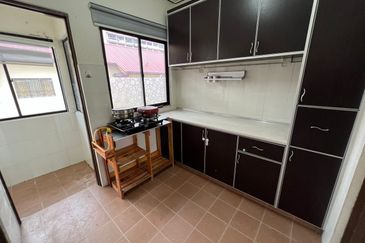 Flat Taman Melati Blok C