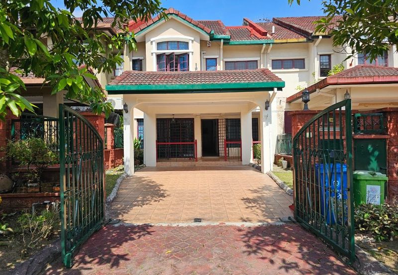 [WELL MAINTAINED] Double Storey Terrace Jalan Adang, Bukit Jelutong, Shah Alam