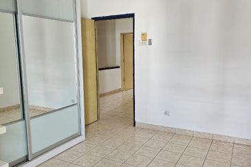 [WELL MAINTAINED] Double Storey Terrace Jalan Adang, Bukit Jelutong, Shah Alam