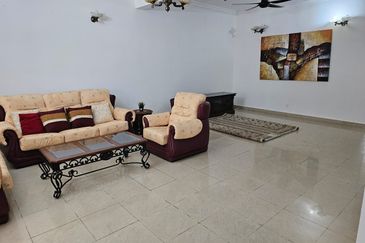 [WELL MAINTAINED] Double Storey Terrace Jalan Adang, Bukit Jelutong, Shah Alam