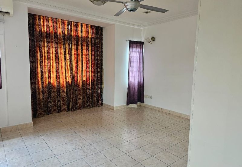 [WELL MAINTAINED] Double Storey Terrace Jalan Adang, Bukit Jelutong, Shah Alam