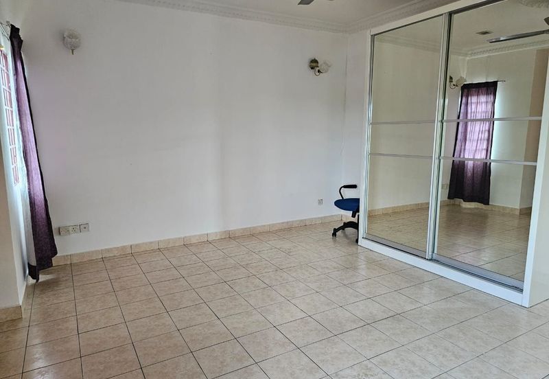 [WELL MAINTAINED] Double Storey Terrace Jalan Adang, Bukit Jelutong, Shah Alam