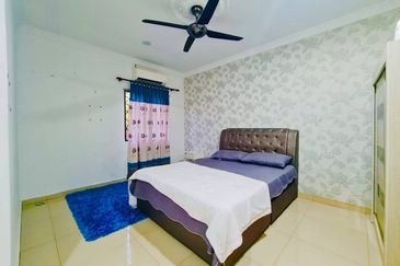 [FULLY RENOVATED & EXTENDED] CORNER LOT 2.5 Storey Luxury Bungalow Prima Bukit Beruntung 