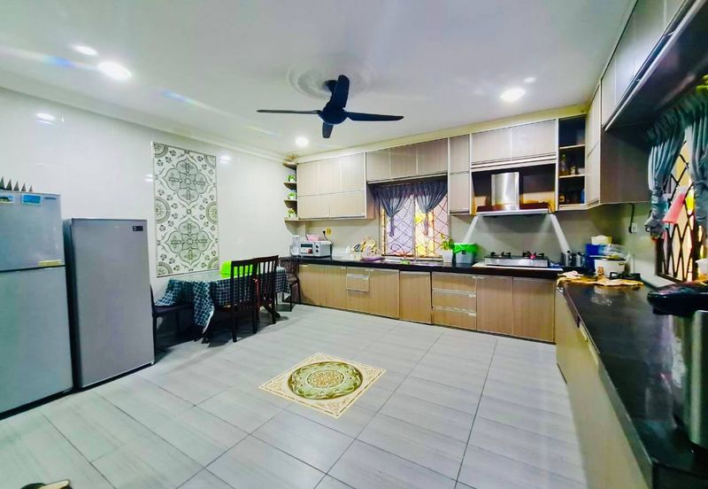 [FULLY RENOVATED & EXTENDED] CORNER LOT 2.5 Storey Luxury Bungalow Prima Bukit Beruntung 