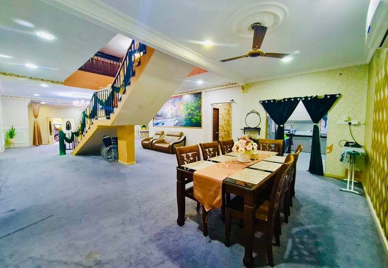 [FULLY RENOVATED & EXTENDED] CORNER LOT 2.5 Storey Luxury Bungalow Prima Bukit Beruntung 