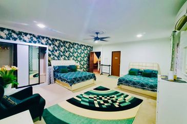 [FULLY RENOVATED & EXTENDED] CORNER LOT 2.5 Storey Luxury Bungalow Prima Bukit Beruntung 