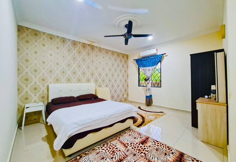 [FULLY RENOVATED & EXTENDED] CORNER LOT 2.5 Storey Luxury Bungalow Prima Bukit Beruntung 