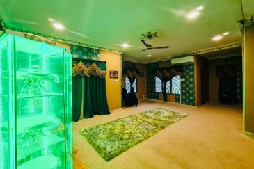 [FULLY RENOVATED & EXTENDED] CORNER LOT 2.5 Storey Luxury Bungalow Prima Bukit Beruntung 