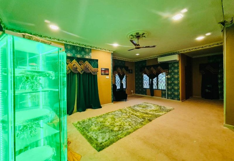 [FULLY RENOVATED & EXTENDED] CORNER LOT 2.5 Storey Luxury Bungalow Prima Bukit Beruntung 