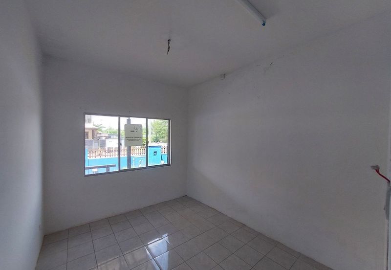 [CORNER LOT] Double Storey Jalan Tanjung Rhu Seksyen 30, Shah Alam