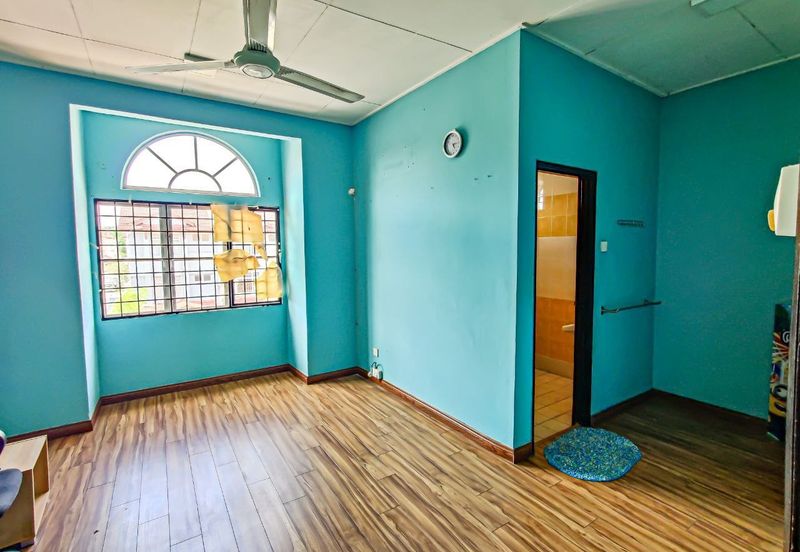 Jalan Uranus U5/122C