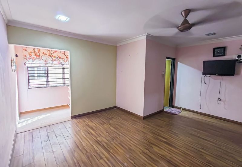 Jalan Uranus U5/122C