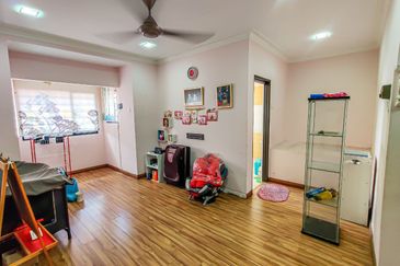 Jalan Uranus U5/122C