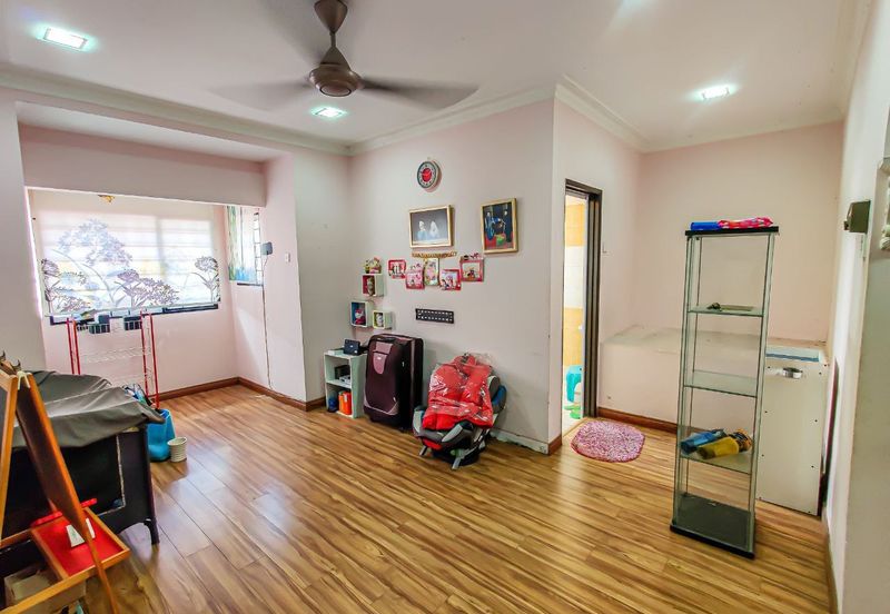 Jalan Uranus U5/122C