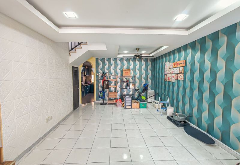 Jalan Uranus U5/122C