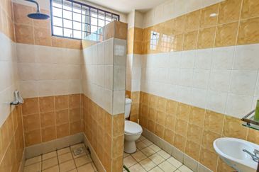 Jalan Uranus U5/122C