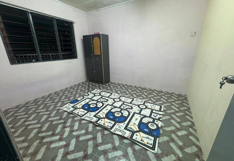 Seksyen 4 Wangsa Maju Flat