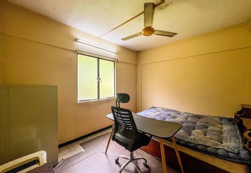 Flat Taman Melati Blok E