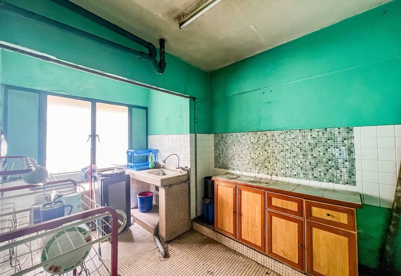 Flat Taman Melati Blok E