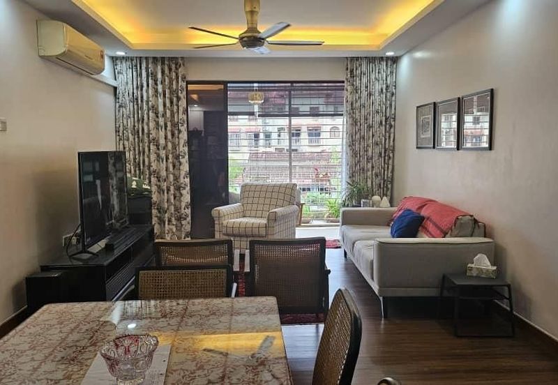 Laman Tasik Condominium