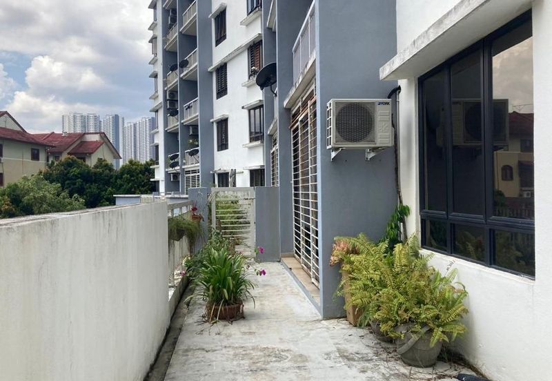 Laman Tasik Condominium