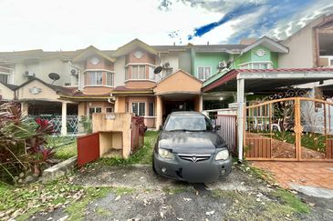 [FACING OPEN] 2 Storey LEP 4 Seri Kembangan 