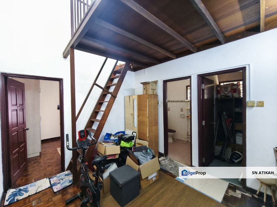 [CORNER LOT | EXTENDED] Double Storey Terrace Seksyen 4 Shah Alam, Selangor, Shah Alam