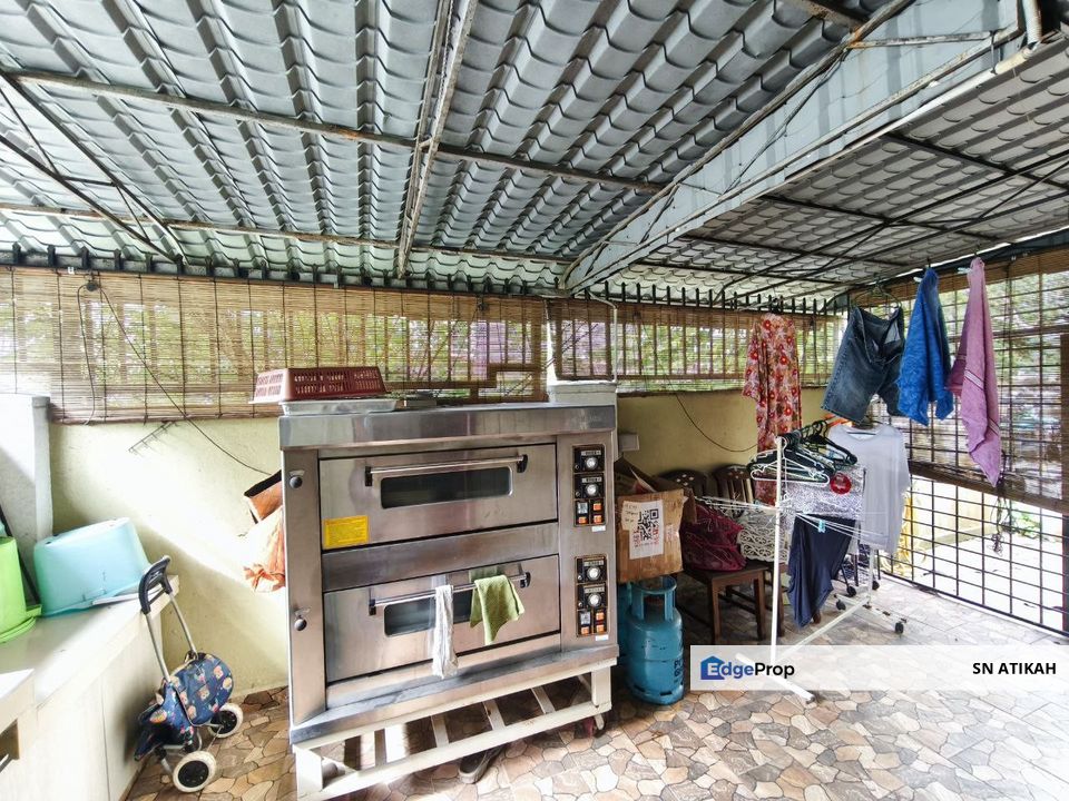 [CORNER LOT | EXTENDED] Double Storey Terrace Seksyen 4 Shah Alam, Selangor, Shah Alam