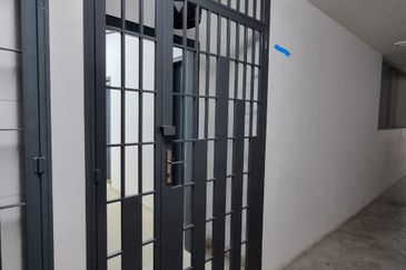 PR1MA Lakefront Homes