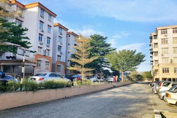 Subang Perdana Goodyear Court 8