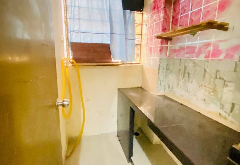 Sri Hijauan, Ukay Perdana