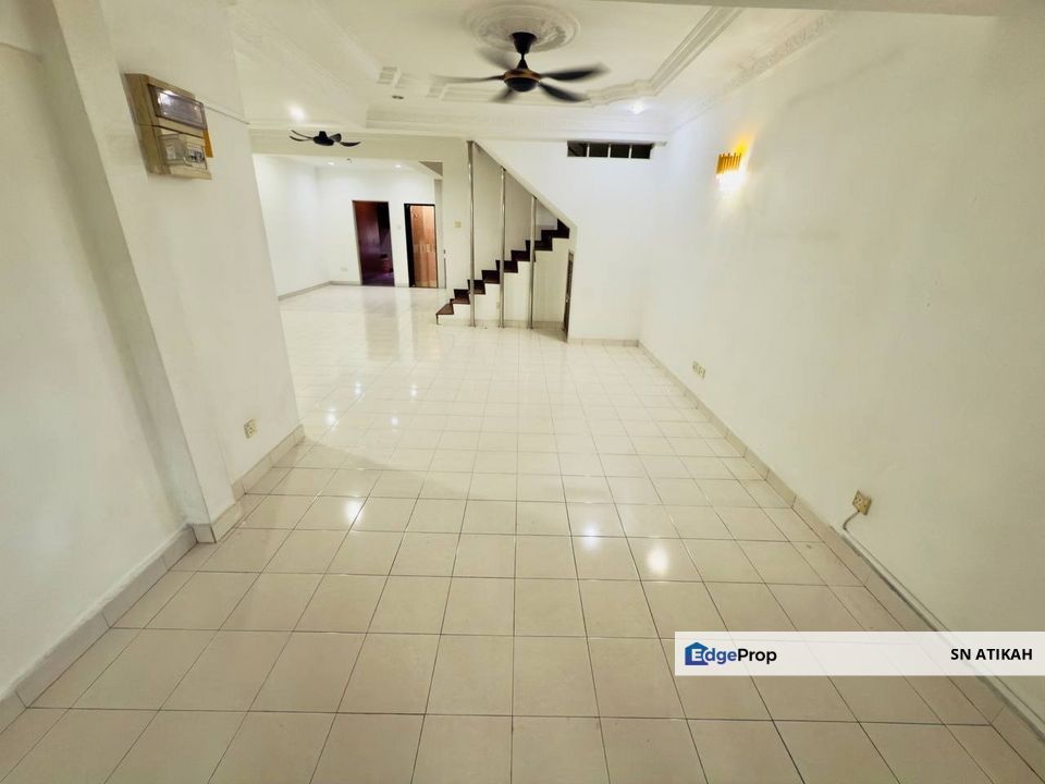 [DEKAT SURAU] 2 Storey Terrace Jalan Nova Seksyen U5, Subang Bestari, Selangor, Subang Bestari