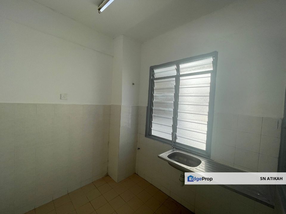 [LOW COST] Megah Villa Apartment, Kota Warisan, Sepang, Selangor, Sepang