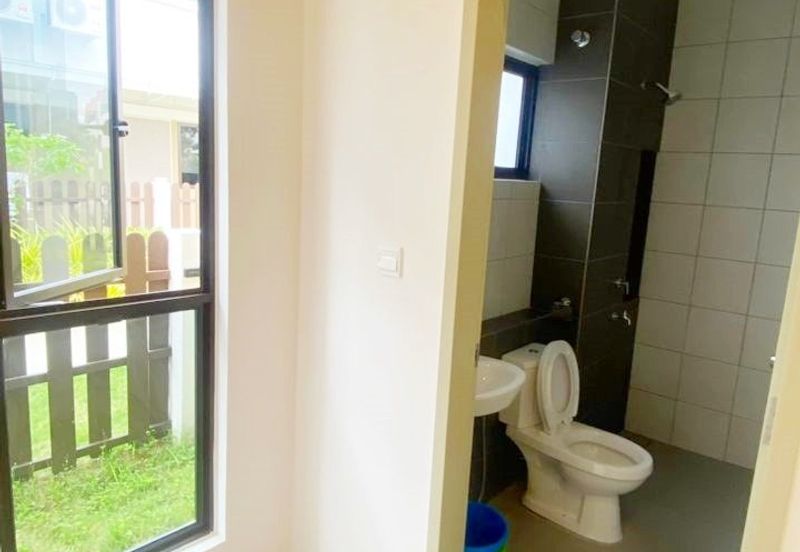 End Lot Double Storey Terrace @ Adenia - Taman Setia Warisan Tropika, Sepang For Rent