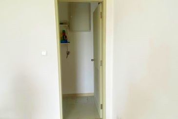 End Lot Double Storey Terrace @ Adenia - Taman Setia Warisan Tropika, Sepang For Rent