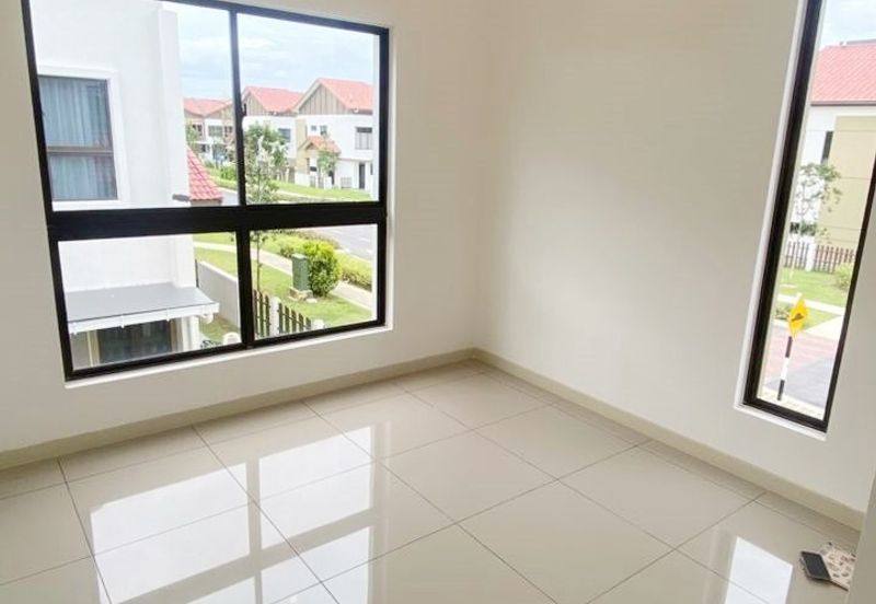 End Lot Double Storey Terrace @ Adenia - Taman Setia Warisan Tropika, Sepang For Rent