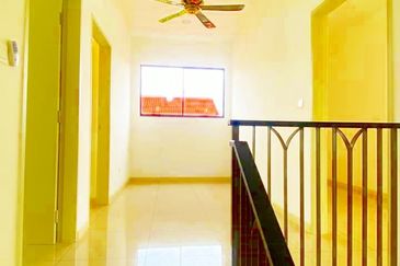 End Lot Double Storey Terrace @ Adenia - Taman Setia Warisan Tropika, Sepang For Rent