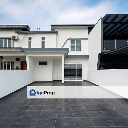2 Storey House Dictyo Alba Jalan Setia Tropika Taman Setia Tropika, Johor, Johor Bahru