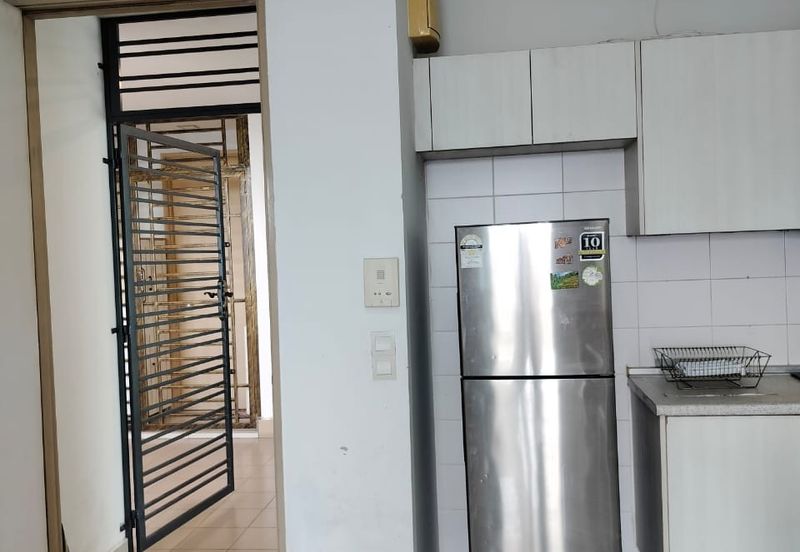 For Rent RM1500 Greenfield Regency 3 Room & 2 Carparks Service Apartment Tampoi