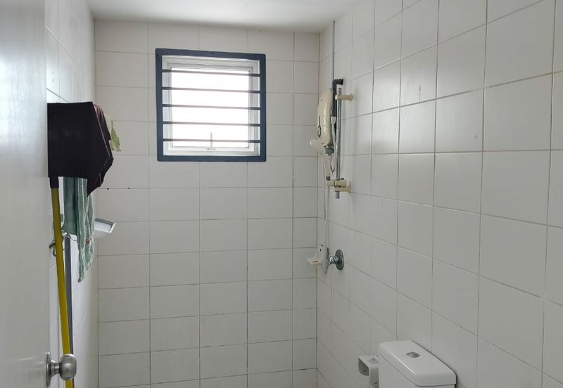 For Rent RM1500 Greenfield Regency 3 Room & 2 Carparks Service Apartment Tampoi