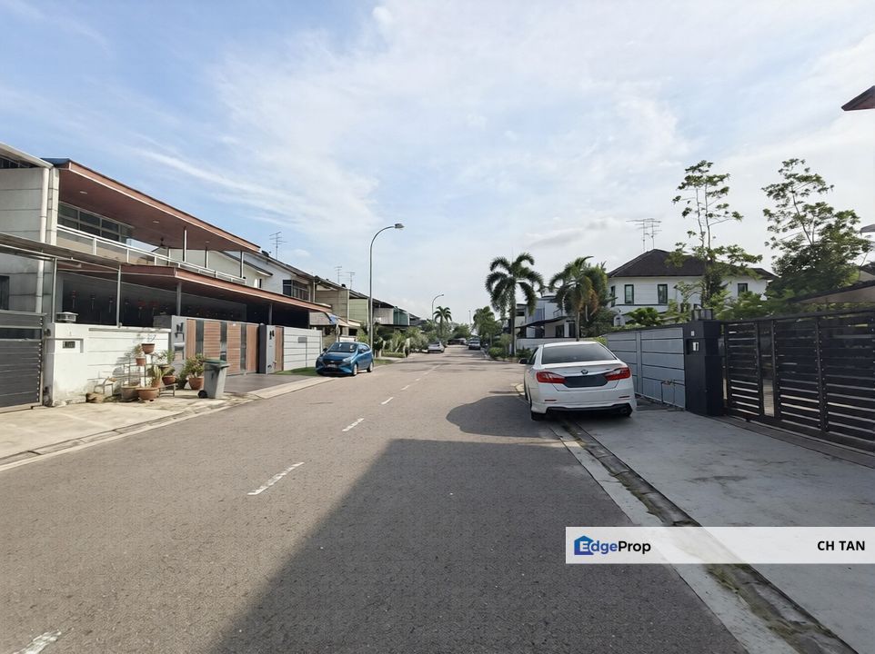 Impian Heights 2-Storey Terrace House for Sale | Freehold | 4+1 Bed, Johor, Skudai