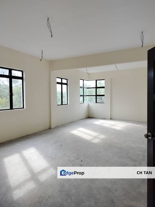 Tampoi Dahlia | Brand New 2-Storey Bungalow with Lift Structure | 9,773 sqft Land | Facing Main Road | RM2.08mil, Johor, Tampoi