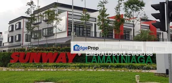 Laman Niaga Sunway Persiaran Medini 3, Johor, Nusajaya
