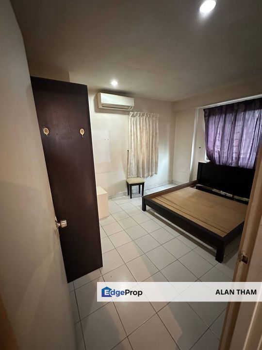 Cheap price condo selling in town , Johor, Johor Bahru
