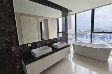 The Astaka @ 1 Bukit Senyum