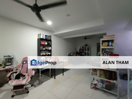 2 Sty house at desa cemerlang for Rent , Johor, Ulu Tiram