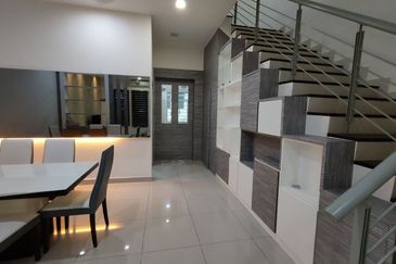 Austin Residence @Taman Mount Austin