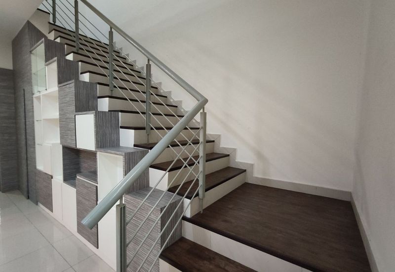 Austin Residence @Taman Mount Austin